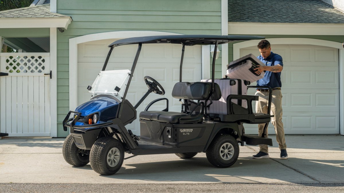 Cushman Shuttle 2+2 seating detail